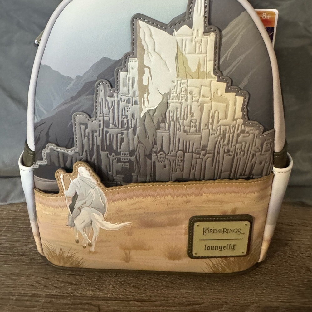 Loungefly Lord of the Rings Minas of Tirith Limited Edition